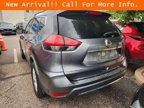 Used 2017 Nissan Rogue SV w/ SV Premium Package AWD/4WD image 8