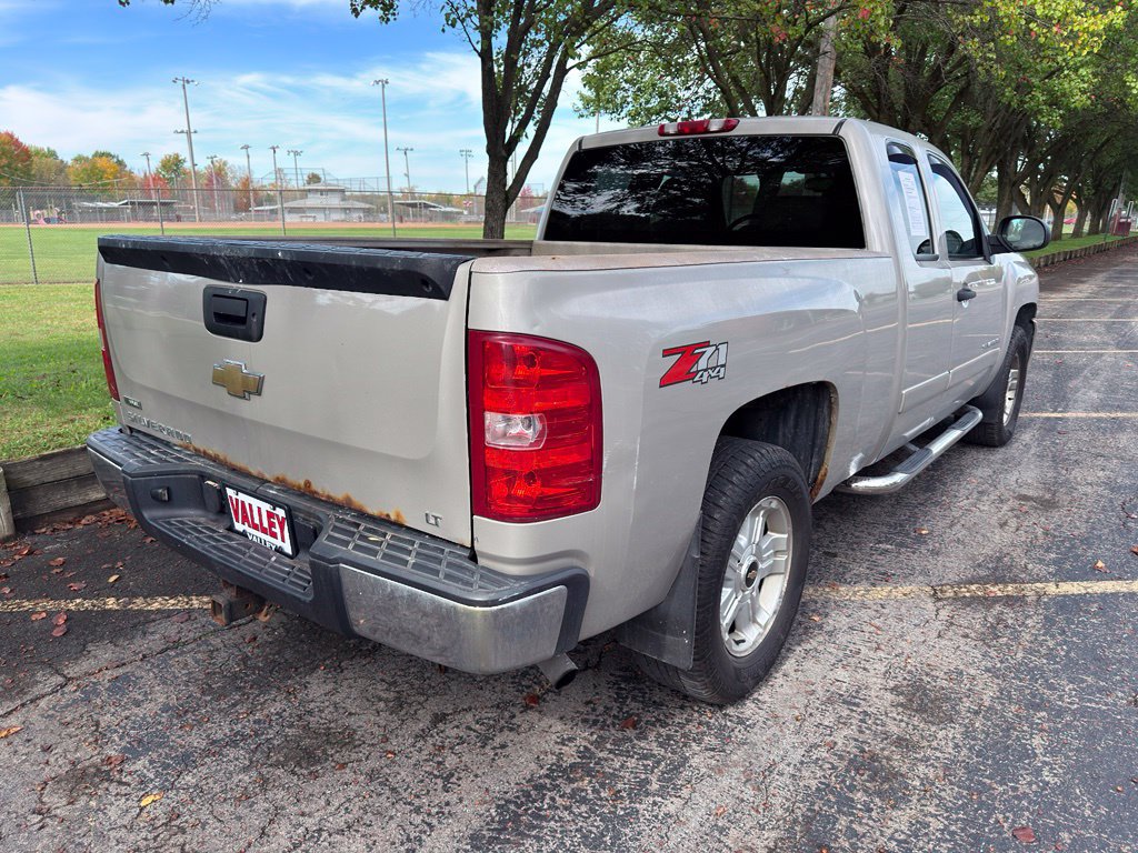 Used 2008 Chevrolet Silverado 1500 LT w/ Power Pack Plus AWD/4WD image 6