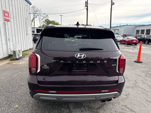 Used 2023 Hyundai Palisade Limited AWD/4WD image 5