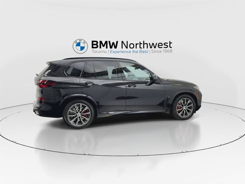 New 2026 BMW X5 xDrive50e w/ M Sport Package AWD/4WD image 4