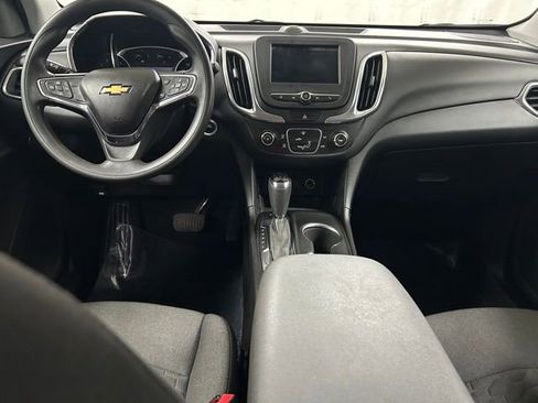 Used 2019 Chevrolet Equinox LT AWD/4WD image 16