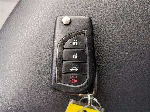 Used 2023 Toyota Camry SE image 25