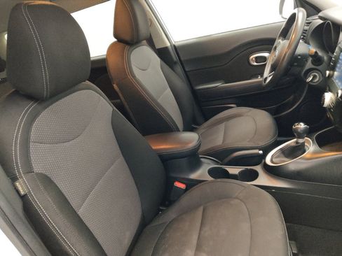 Used 2019 Kia Soul + FWD image 21