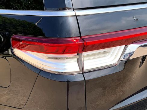 Certified 2023 Lincoln Navigator Black Label AWD/4WD image 29