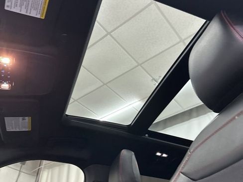 Used 2022 Ford Explorer ST-Line RWD image 20