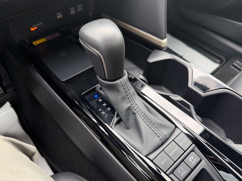 Certified 2025 Toyota Camry XSE FWD image 17