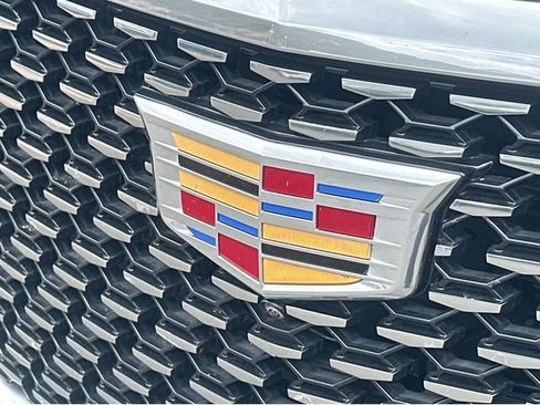 Certified 2024 Cadillac Escalade Premium Luxury RWD image 38
