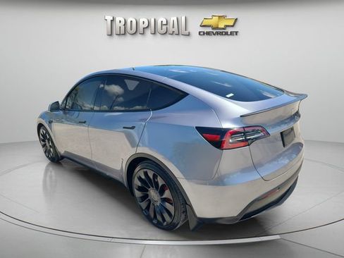 Used 2024 Tesla Model Y Performance AWD/4WD image 3