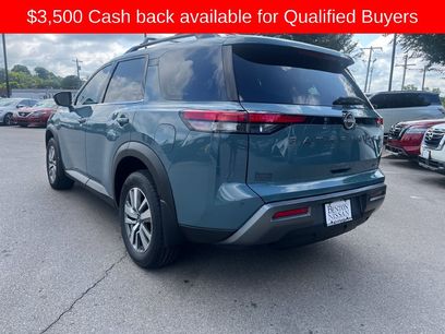 New 2026 Nissan Pathfinder SL