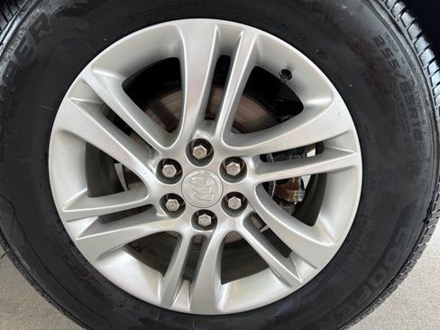 Used 2018 Buick Enclave Essence w/ Trailering Package image 5