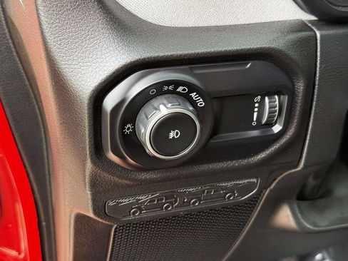 Used 2024 Jeep Wrangler Unlimited Sport AWD/4WD image 33