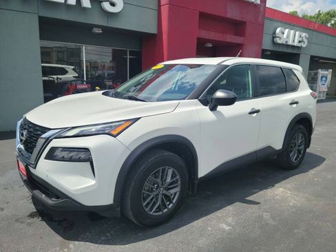 Used 2022 Nissan Rogue S FWD image 1