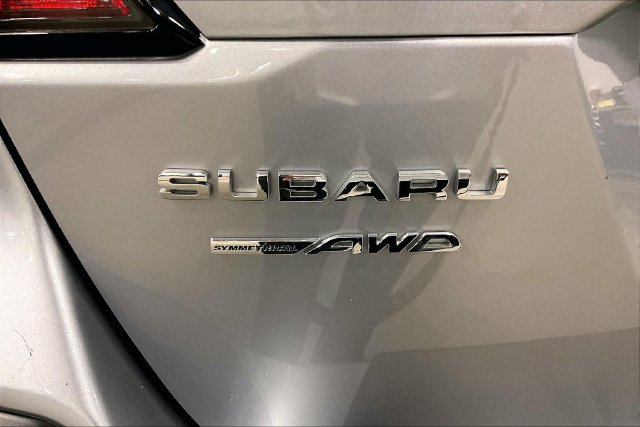 Used 2025 Subaru Outback Limited AWD/4WD image 8