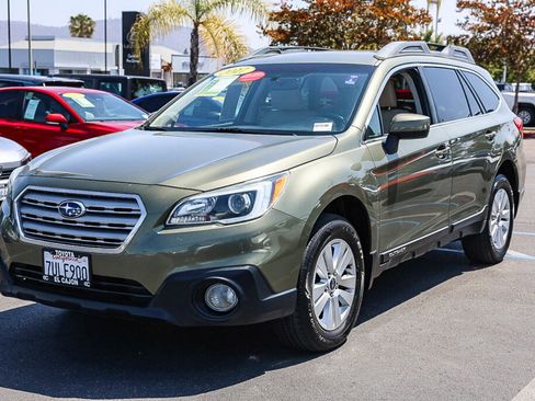 Used 2017 Subaru Outback 2.5i Premium w/ Popular Package #2 AWD/4WD image 18