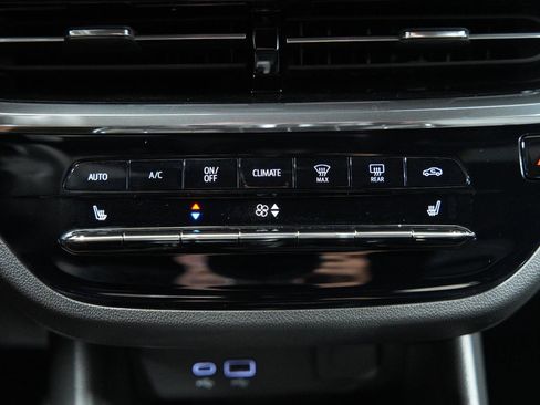 New 2026 Buick Envista Preferred FWD image 34