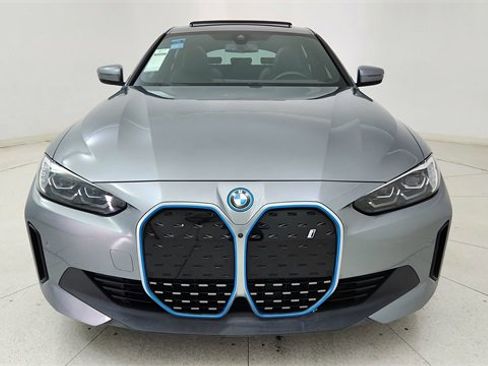 Used 2023 BMW i4 eDrive35 w/ Premium Package image 2
