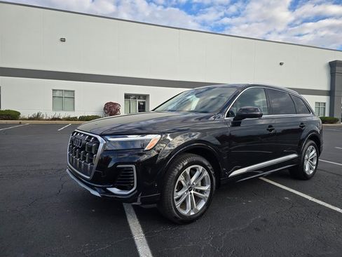 Used 2025 Audi Q7 3.0T Premium Plus image 9