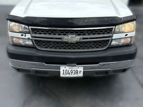 Used 2005 Chevrolet Silverado 3500 2WD Regular Cab image 9