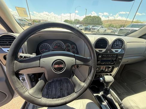 Used 2007 GMC Envoy SLE RWD image 11