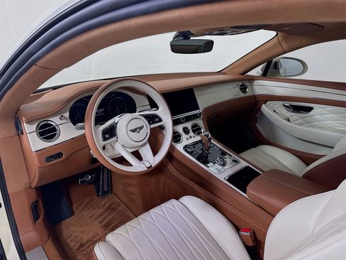 Certified 2024 Bentley Continental GT image 4
