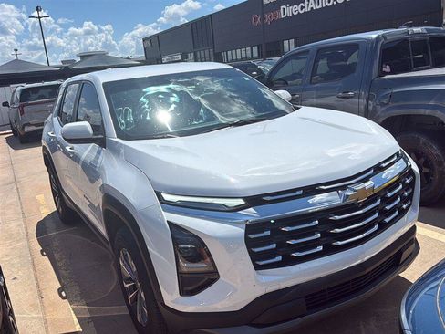 Used 2025 Chevrolet Equinox LT FWD image 1