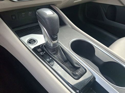Used 2025 Nissan Altima 2.5 SV w/ SV Special Edition Package FWD image 16