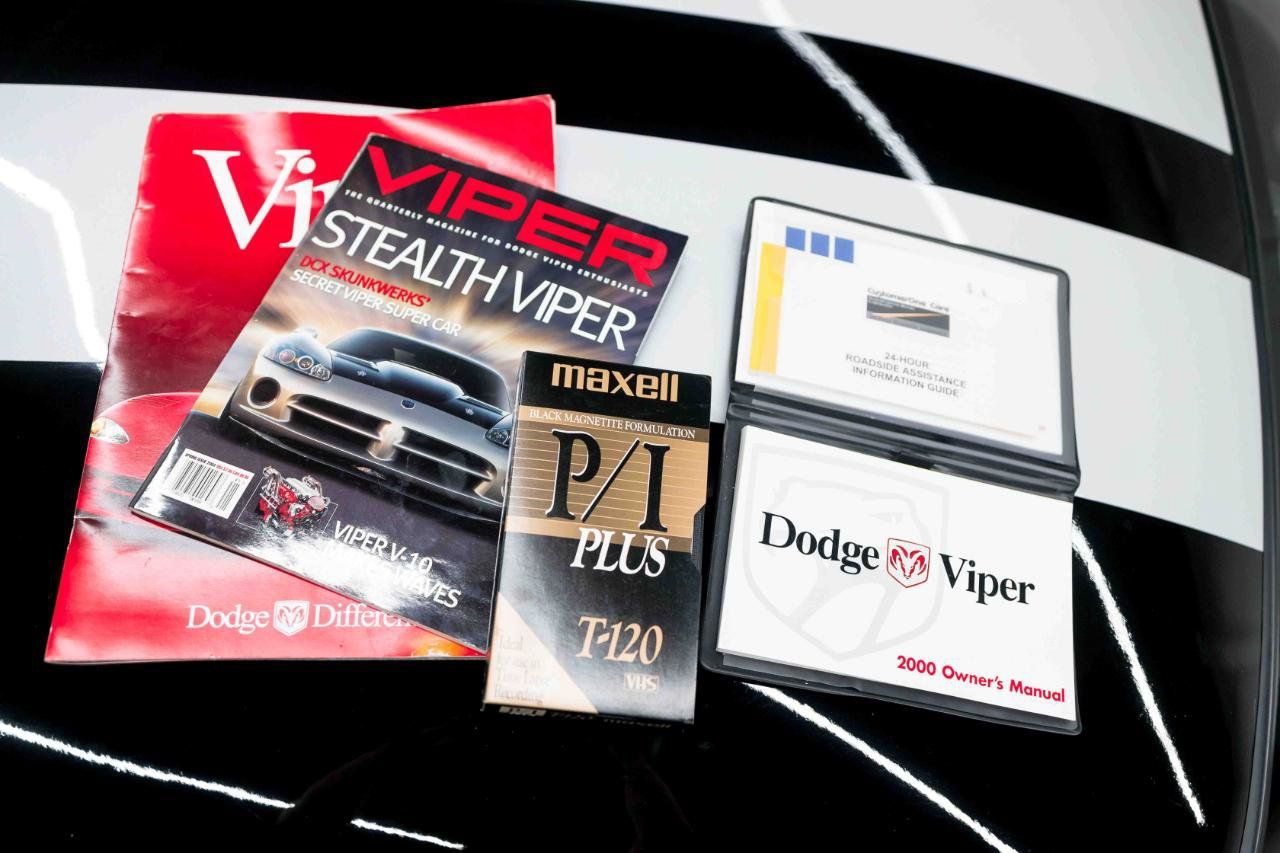 Used 2000 Dodge Viper GTS RWD image 62