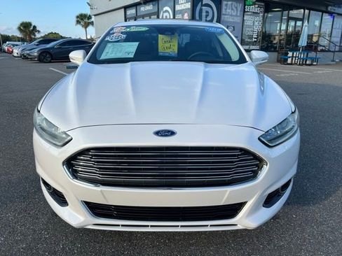 Used 2016 Ford Fusion Titanium image 2