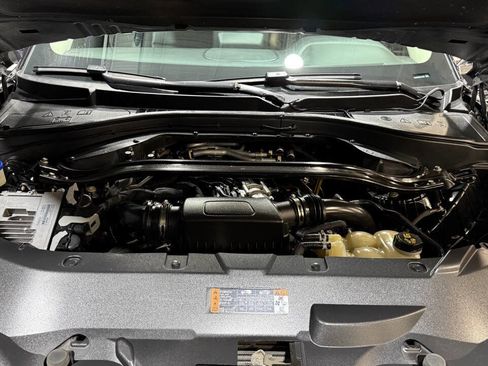 Used 2021 Lincoln Aviator AWD image 6