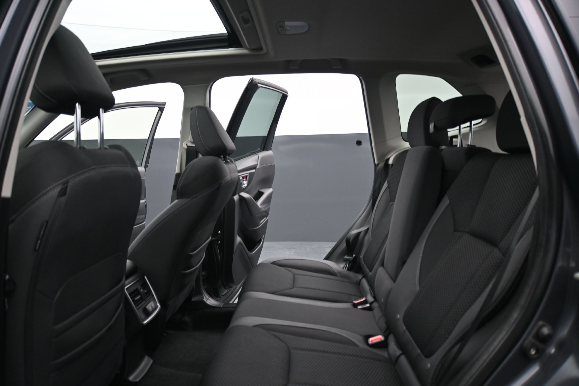 Used 2021 Subaru Forester Premium AWD/4WD image 17