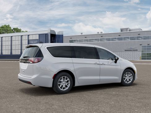 New 2026 Chrysler Voyager LX image 23