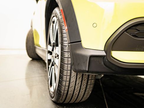 Used 2023 MINI Cooper S w/ Signature Upholstery Package image 46