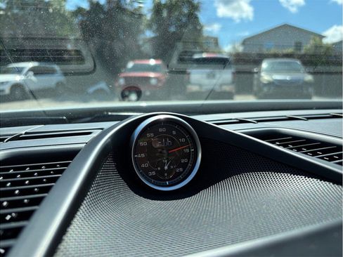 Used 2014 Porsche Panamera 4S image 36