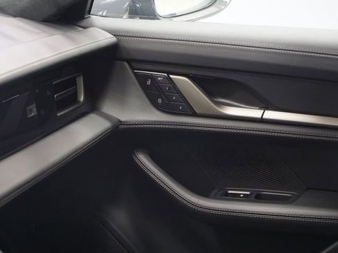 New 2026 Porsche Taycan Turbo AWD/4WD image 22