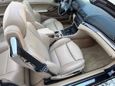 Used 2006 BMW 330Ci Convertible image 29