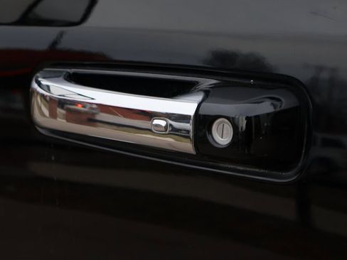 Used 2014 RAM 1500 Laramie w/ Convenience Group image 25