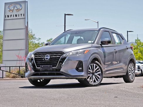 Used 2024 Nissan Kicks SR FWD image 1