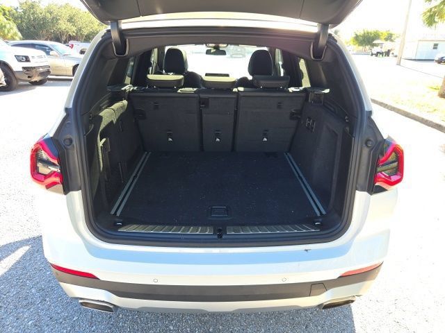Used 2022 BMW X3 xDrive30i w/ Convenience Package AWD/4WD image 9