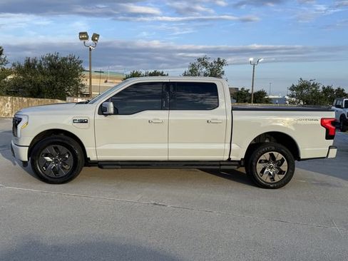 Used 2024 Ford F150 Lightning Lariat AWD/4WD image 10