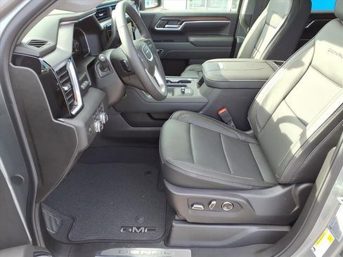 New 2026 GMC Sierra 2500 Denali w/ Denali Reserve Package image 7