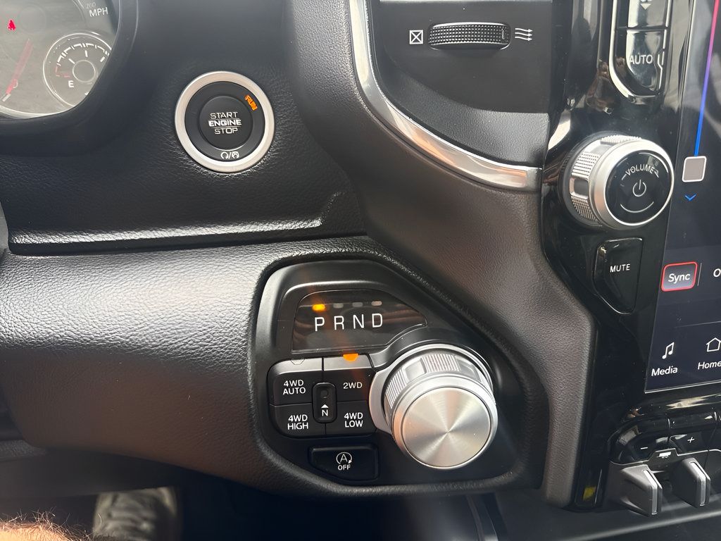 Used 2023 RAM 1500 Laramie AWD/4WD image 20