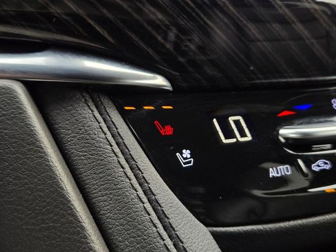 Certified 2025 Cadillac XT6 Premium Luxury image 21