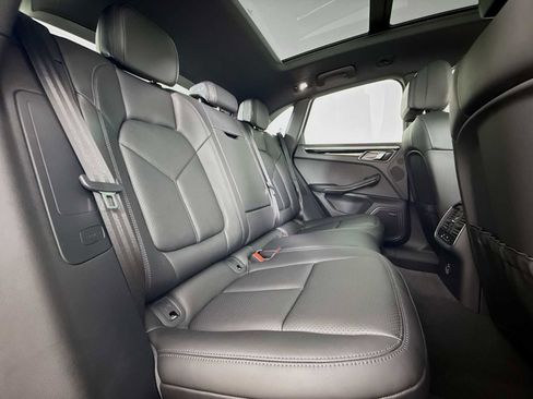 New 2025 Porsche Macan image 29