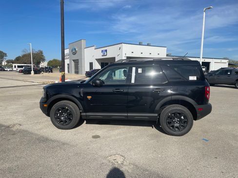New 2025 Ford Bronco Sport Badlands AWD/4WD image 2