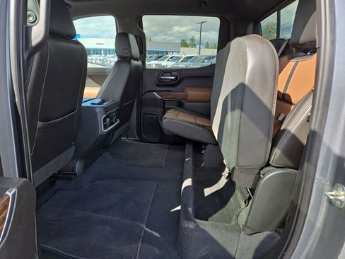 Used 2019 Chevrolet Silverado 1500 High Country w/ Technology Package AWD/4WD image 29
