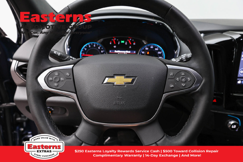 Used 2023 Chevrolet Traverse LT AWD/4WD image 11