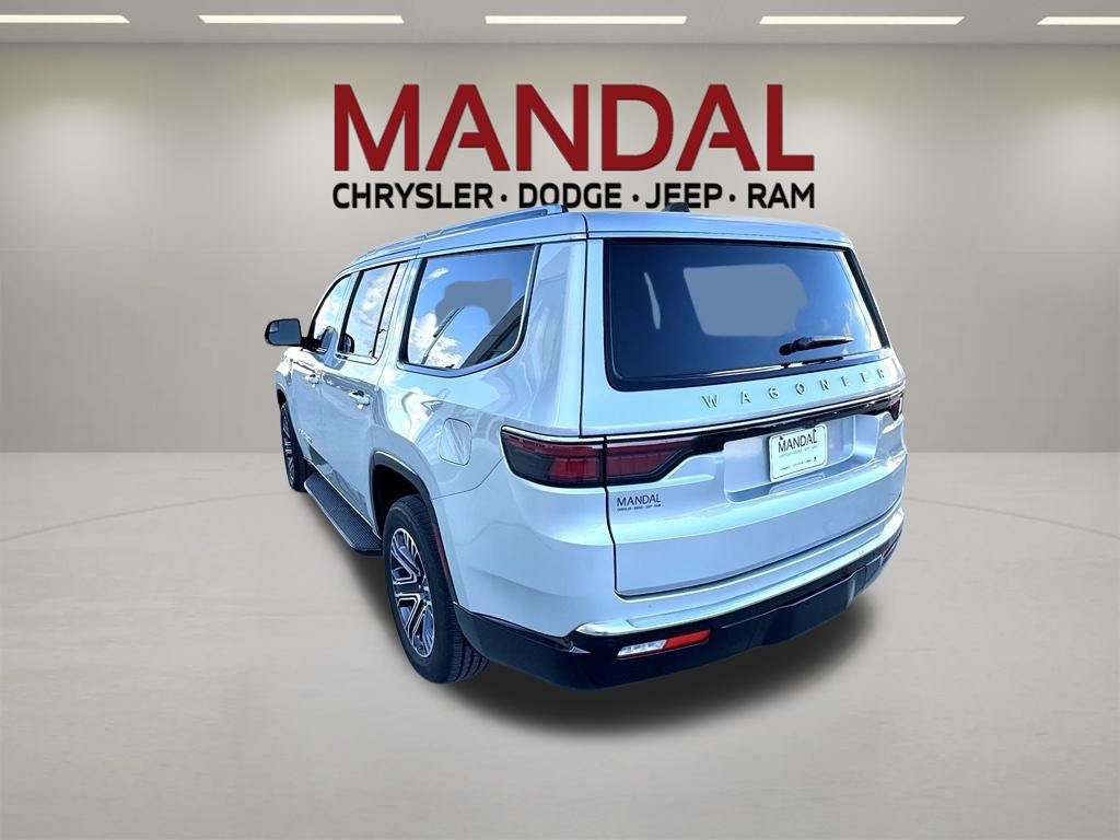 Used 2025 Jeep Wagoneer Series II AWD/4WD image 8
