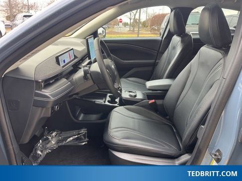 Used 2023 Ford Mustang Mach-E Premium image 25