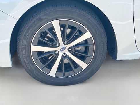 Used 2022 Subaru Impreza 2.0i Premium AWD/4WD image 30