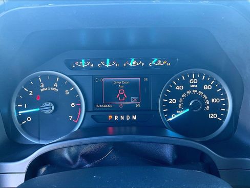 Used 2019 Ford F150 XLT w/ Equipment Group 302A Luxury AWD/4WD image 19